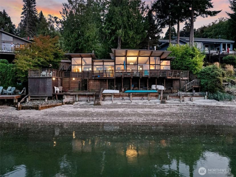 Property photo for 115 Alder Drive Nw, Gig Harbor photo 2