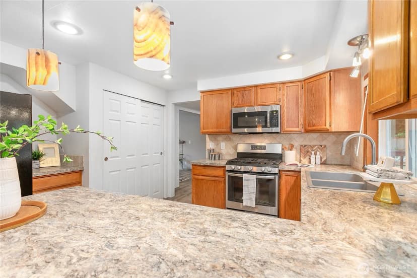 Property photo for 5112 104th Street Sw, Mukilteo photo 14