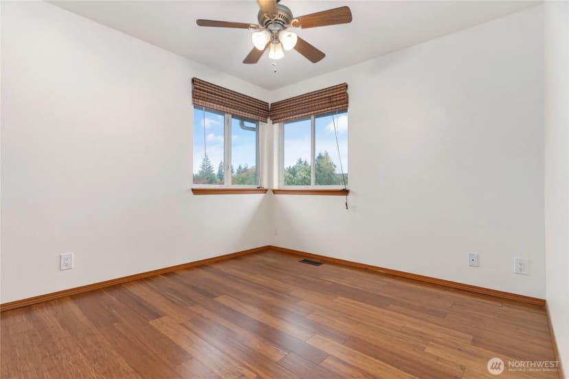 Property photo for 5112 104th Street Sw, Mukilteo photo 27