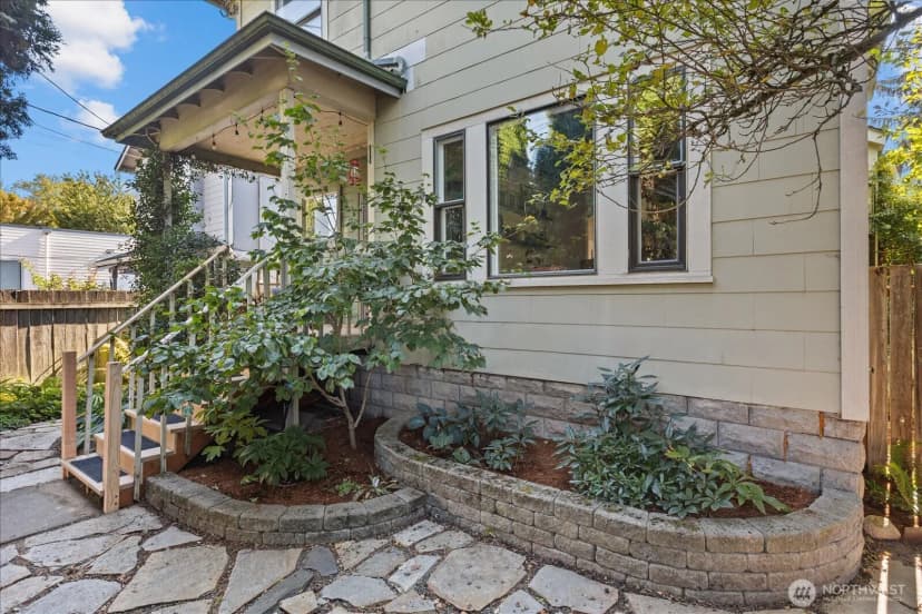 Property photo for 1245 S Trenton Street, Seattle photo 3