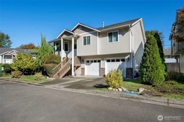Property photo for 1403 Baker Avenue, Everett photo 2