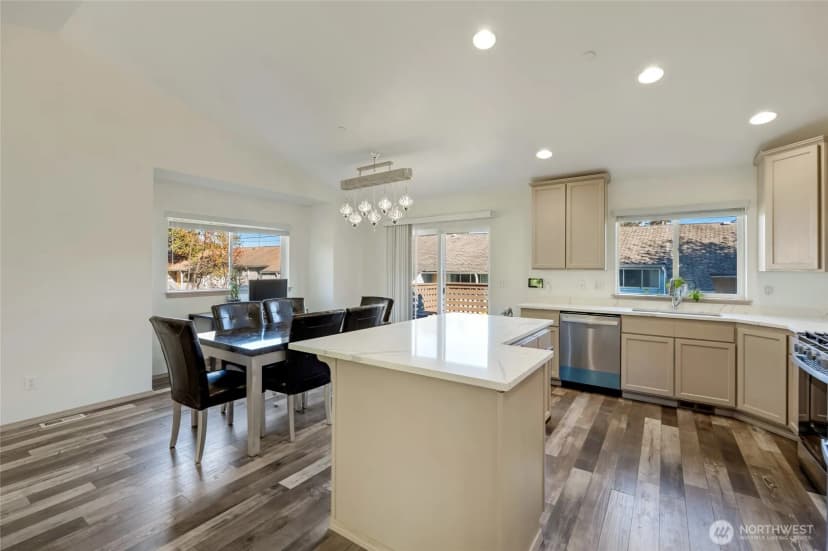 Property photo for 1403 Baker Avenue, Everett photo 5