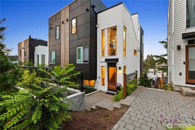 Property photo for 3418 A 23rd Avenue W, Seattle photo 2