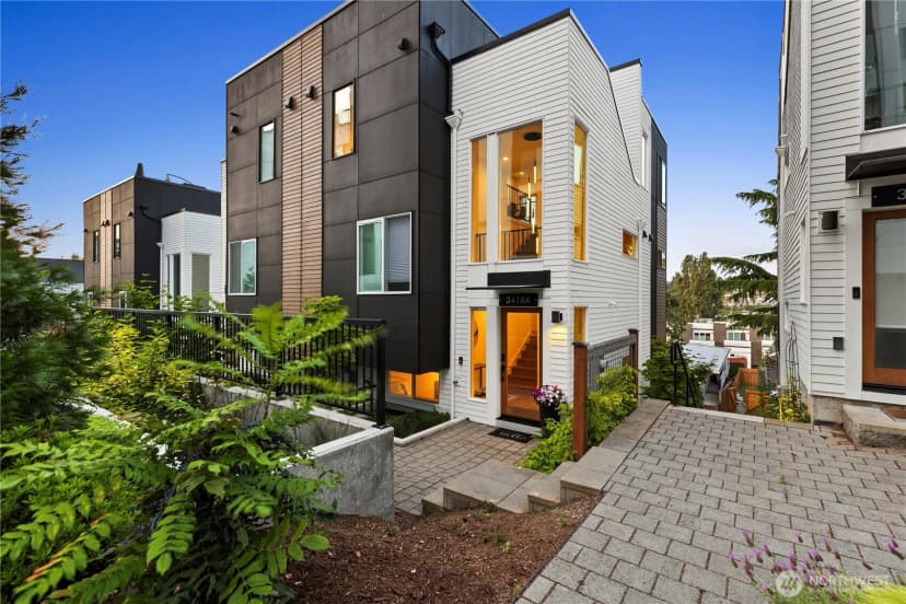 Property photo for 3418 A 23rd Avenue W, Seattle photo 2
