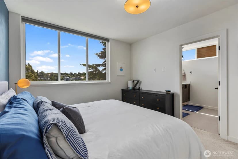 Property photo for 3418 A 23rd Avenue W, Seattle photo 12