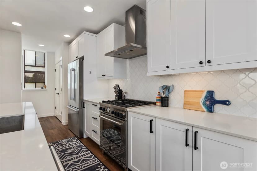 Property photo for 3418 A 23rd Avenue W, Seattle photo 25