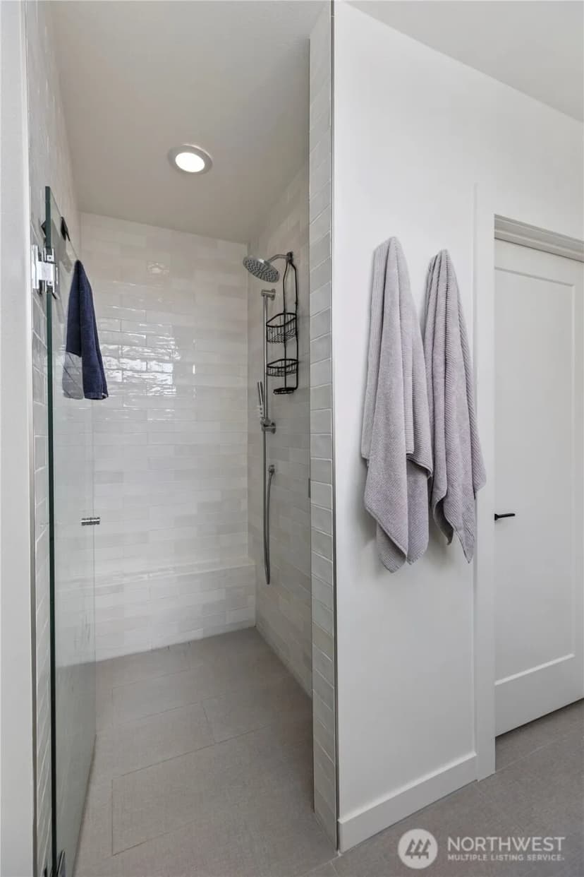 Property photo for 3418 A 23rd Avenue W, Seattle photo 17