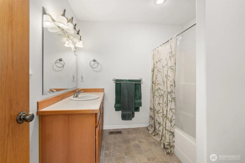 Property photo for 27 Otter Lane, Elma photo 21