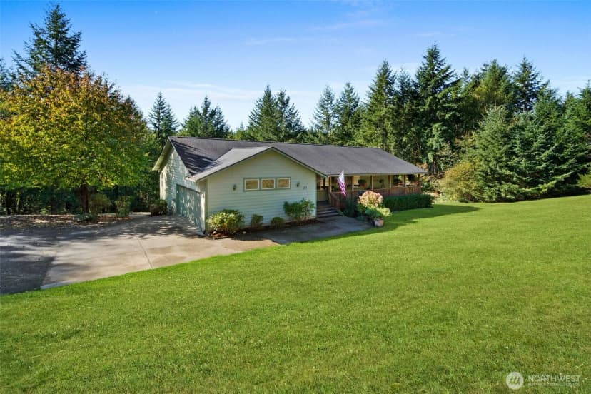 Property photo for 27 Otter Lane, Elma photo 2