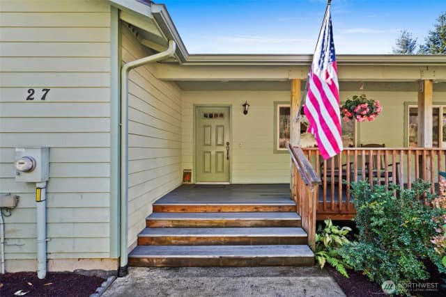 Property photo for 27 Otter Lane, Elma photo 3