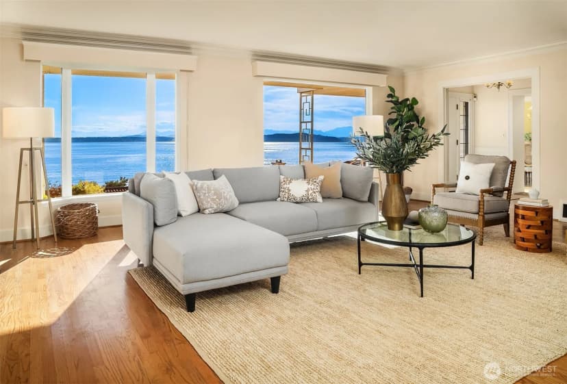 Property photo for 4400 Beach Drive Sw, Seattle photo 18