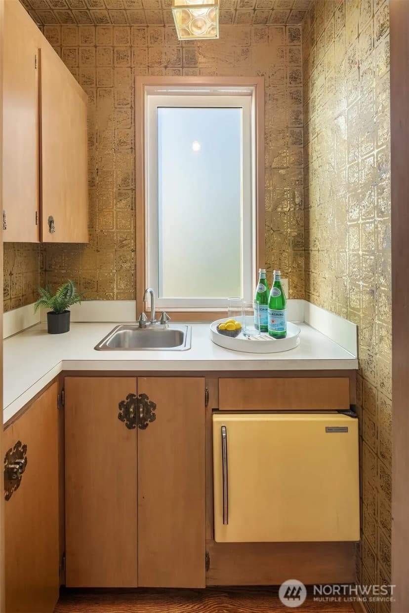 Property photo for 4400 Beach Drive Sw, Seattle photo 11