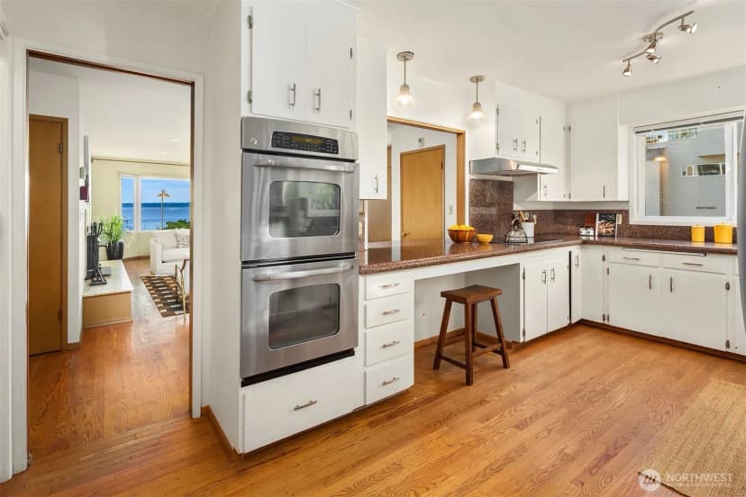 Property photo for 4400 Beach Drive Sw, Seattle photo 12