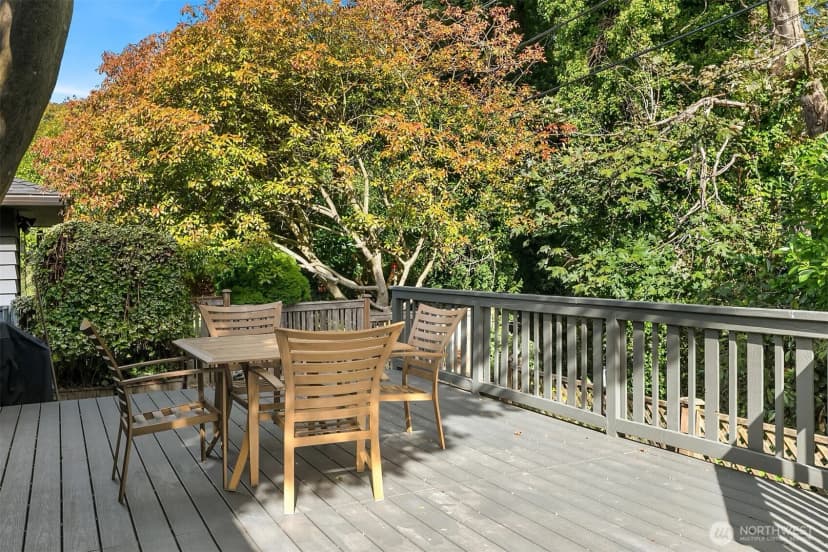 Property photo for 10622 9th Avenue Nw, Seattle photo 6