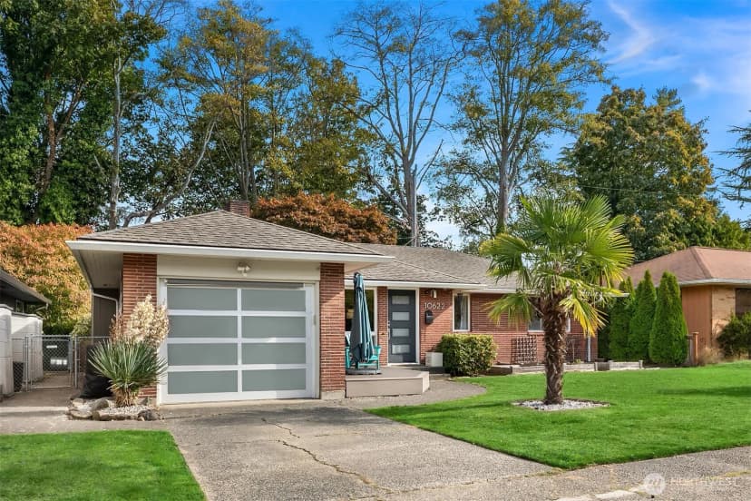 Property photo for 10622 9th Avenue Nw, Seattle photo 2