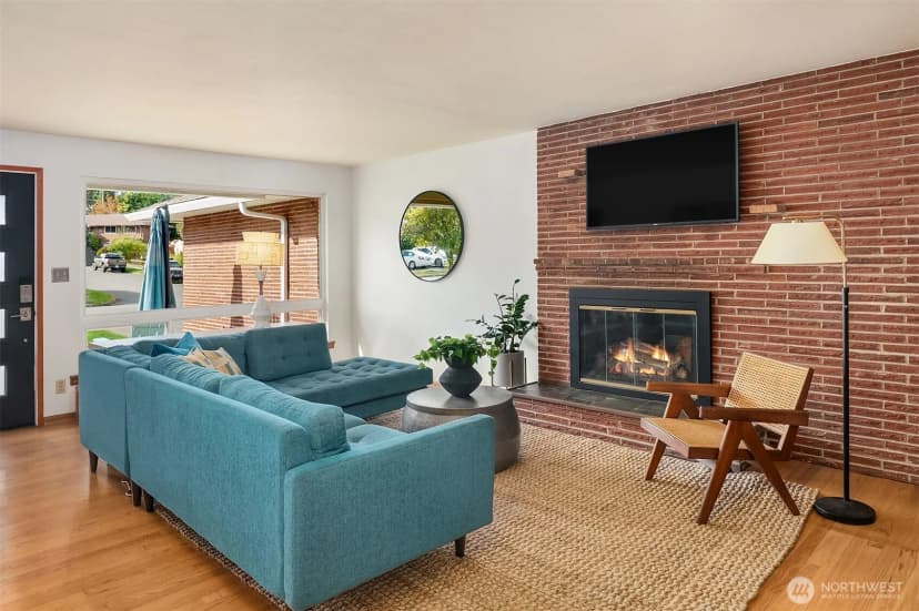 Property photo for 10622 9th Avenue Nw, Seattle photo 12