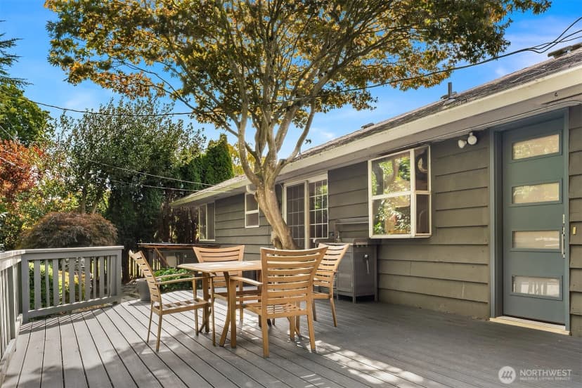 Property photo for 10622 9th Avenue Nw, Seattle photo 9