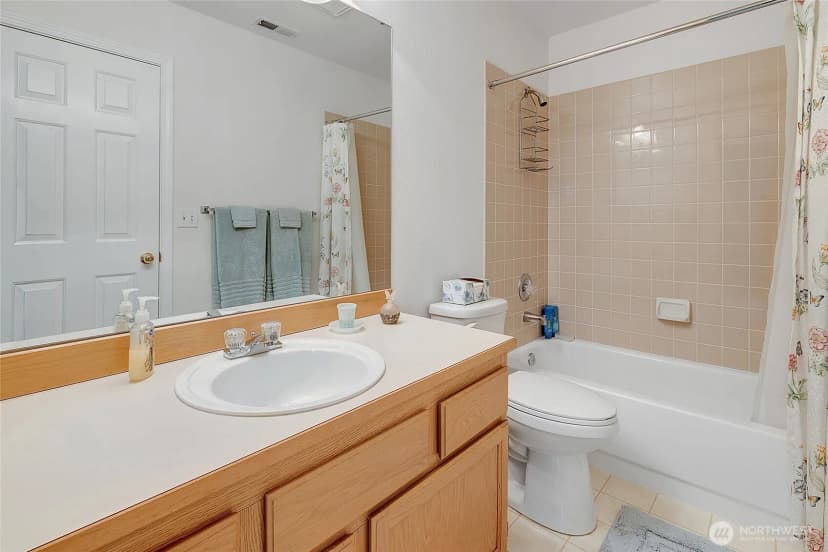 Property photo for 15929 67th Lane Ne #3, Kenmore photo 30