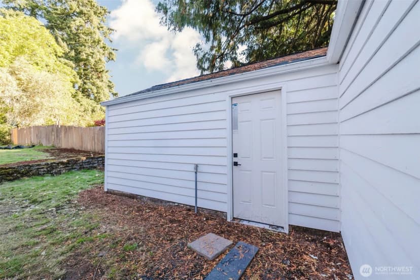 Property photo for 720 S Charleston Avenue, Bremerton photo 24