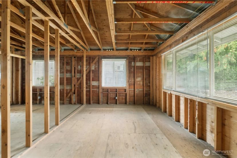 Property photo for 2640 S 128th Street, Burien photo 11