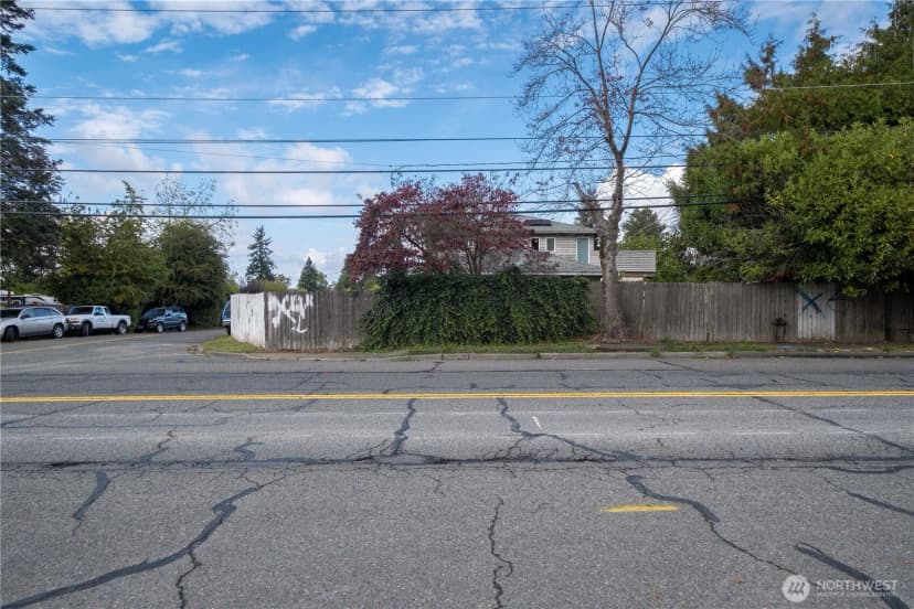 Property photo for 2640 S 128th Street, Burien photo 36