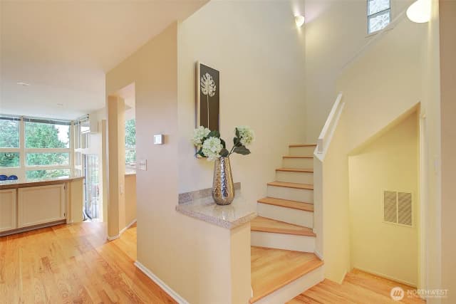 Property photo for 214 31st Avenue S, Seattle photo 3