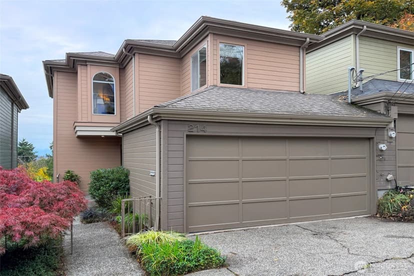 Property photo for 214 31st Avenue S, Seattle