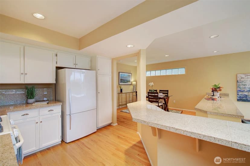 Property photo for 214 31st Avenue S, Seattle photo 9