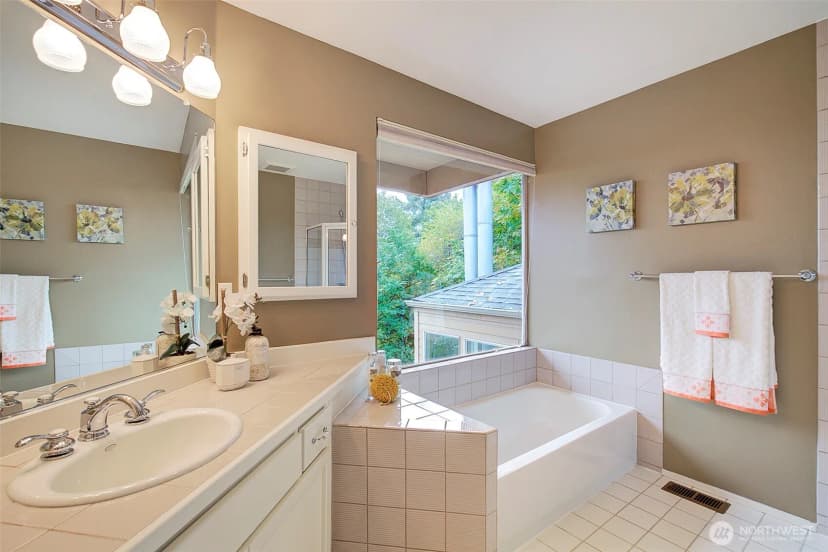 Property photo for 214 31st Avenue S, Seattle photo 25