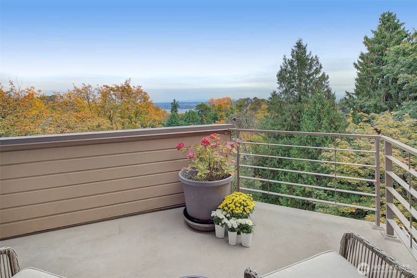 Property photo for 214 31st Avenue S, Seattle photo 27