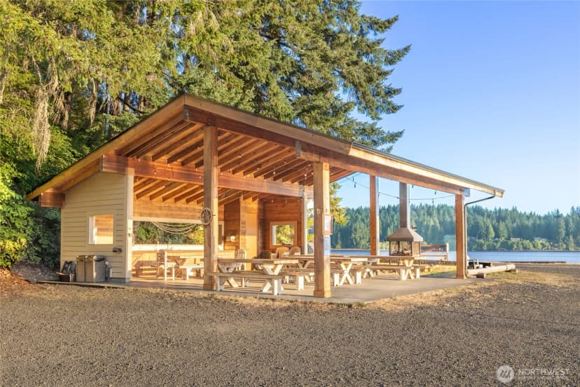 Property photo for 314 E Pointews Drive East, Shelton photo 37