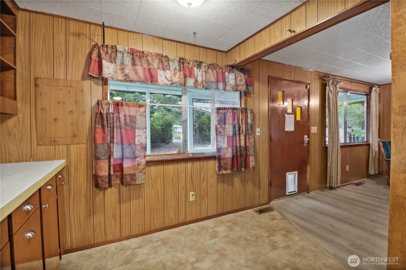 Property photo for 17042 Arborvitae Court Se, Yelm photo 11