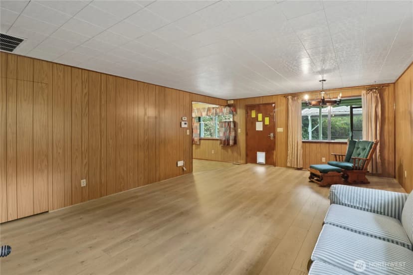 Property photo for 17042 Arborvitae Court Se, Yelm photo 5