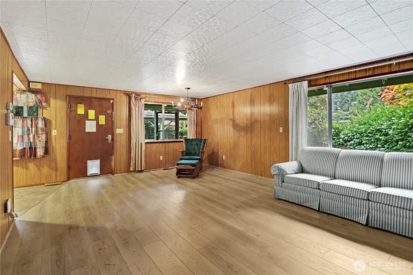 Property photo for 17042 Arborvitae Court Se, Yelm photo 4
