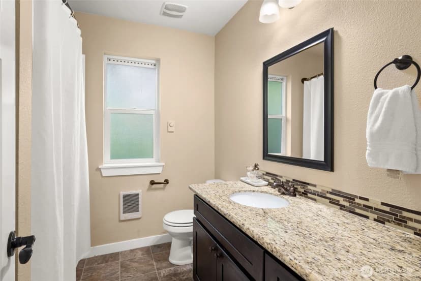 Property photo for 113 Ronge Street N, Roy photo 17