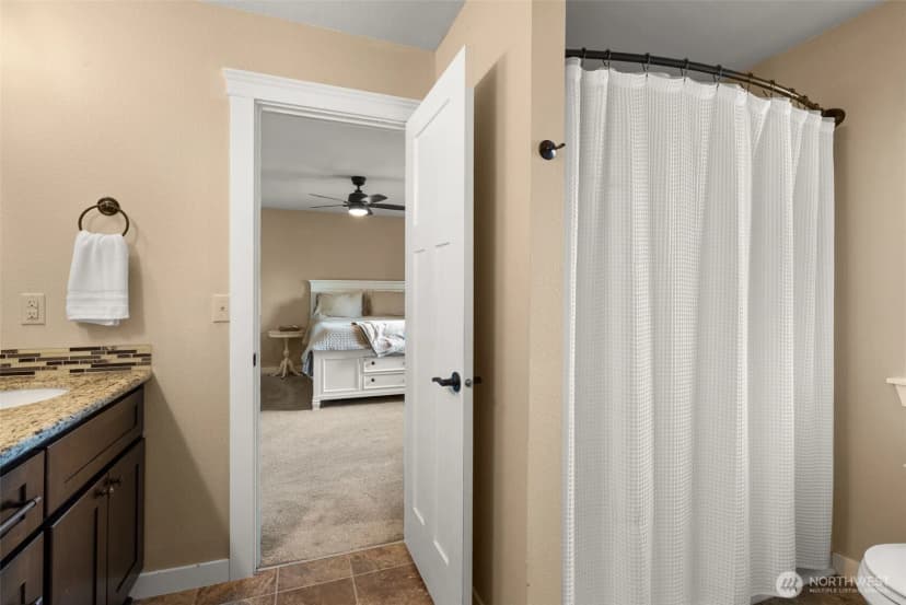 Property photo for 113 Ronge Street N, Roy photo 23