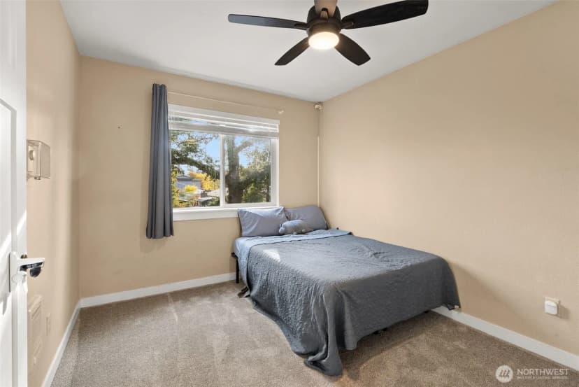 Property photo for 113 Ronge Street N, Roy photo 18