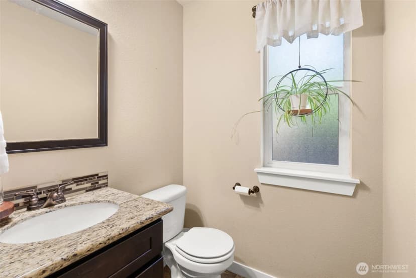 Property photo for 113 Ronge Street N, Roy photo 14