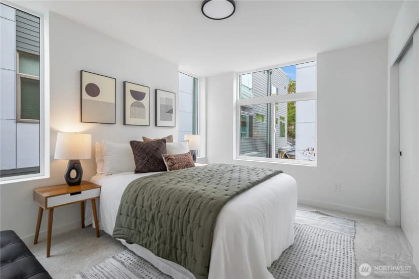 Property photo for 943 Nw 56th Street, Seattle photo 12