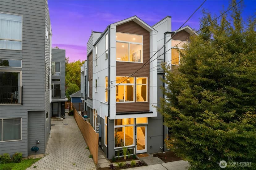 Property photo for 943 Nw 56th Street, Seattle
