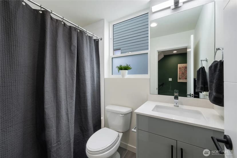 Property photo for 943 Nw 56th Street, Seattle photo 14
