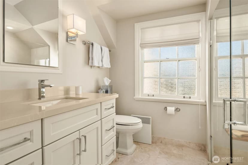 Property photo for 1268 Parkside Drive E, Seattle photo 18