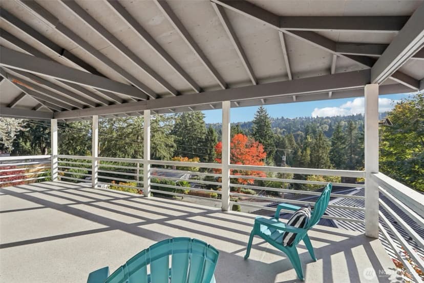 Property photo for 3225 165th Avenue Se, Bellevue photo 9