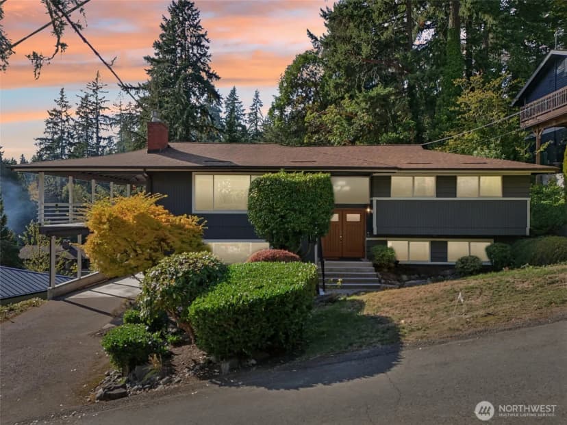Property photo for 3225 165th Avenue Se, Bellevue photo 33