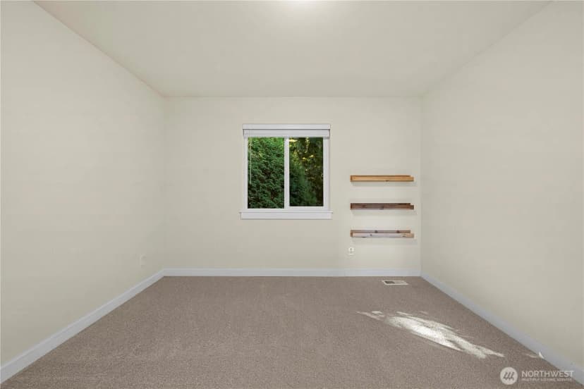 Property photo for 13827 Macadam Road S, Tukwila photo 22