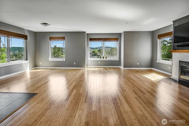 Property photo for 13827 Macadam Road S, Tukwila