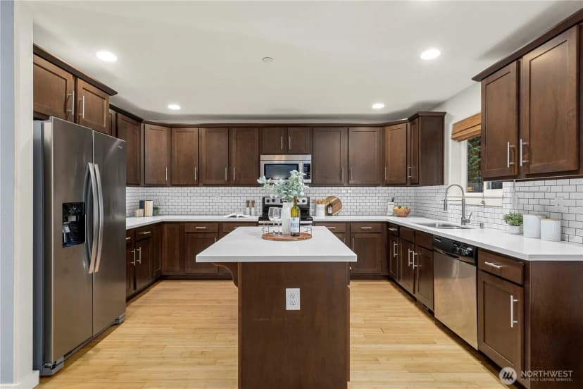 Property photo for 13827 Macadam Road S, Tukwila photo 10