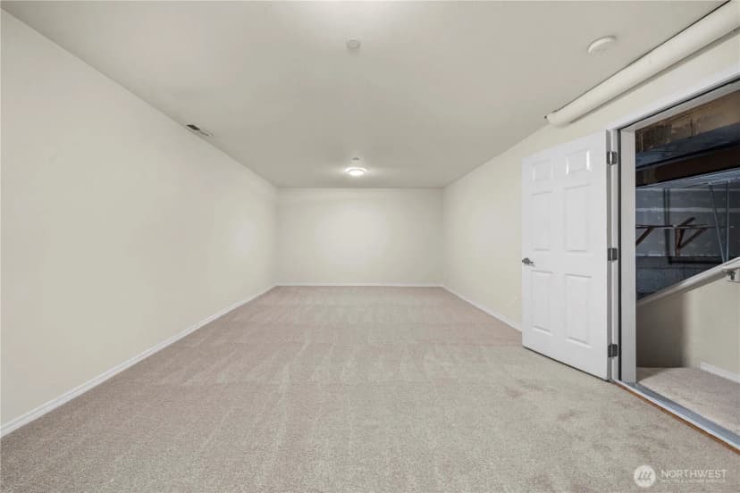 Property photo for 13827 Macadam Road S, Tukwila photo 24