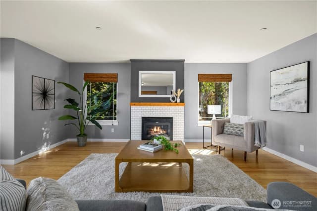 Property photo for 13827 Macadam Road S, Tukwila photo 4