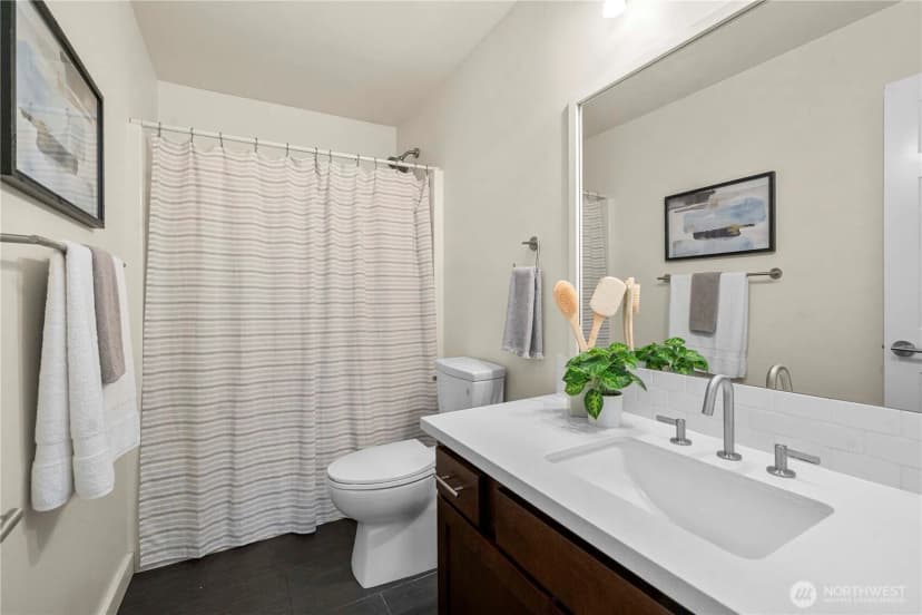 Property photo for 13827 Macadam Road S, Tukwila photo 23